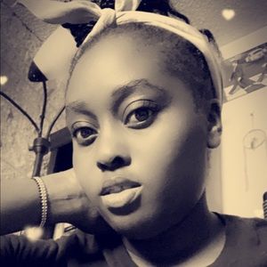 Meet your Posher, Janet